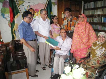 A team of DPO Leaders met Speaker of the Bangladesh National Parliament Advocate Abdul Hamid at his office at Dhaka